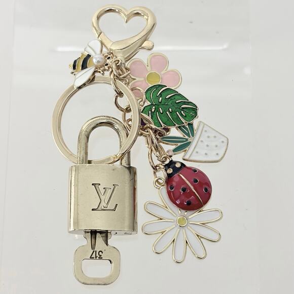 Louis Vuitton Accessories - Louis Vuitton Lock & Key Set #317 with a Colorful Floral Charm Keychain